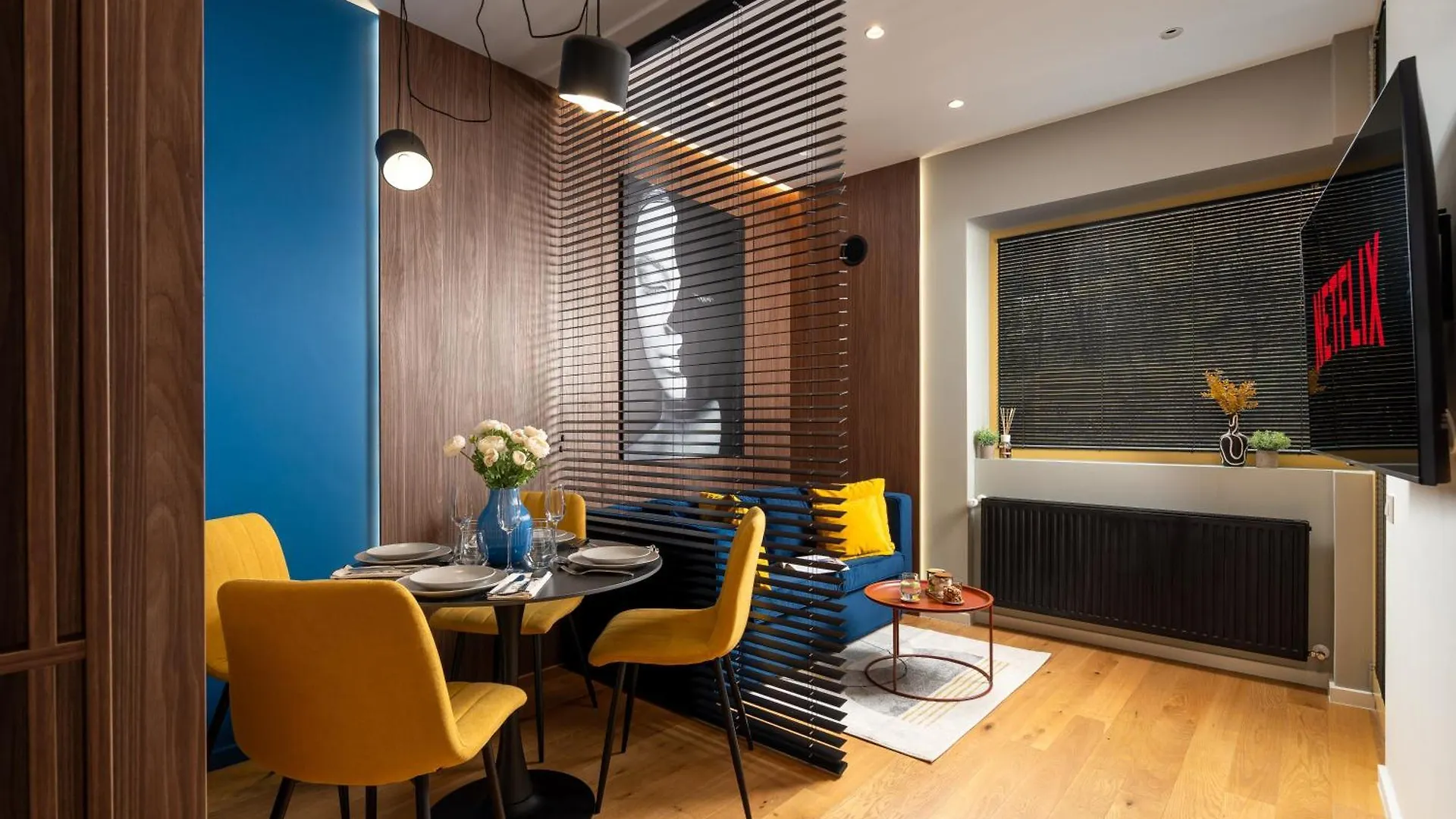 Retro La Studio - Aviatiei Park - Parking - Netflix - Private Garden Bükreş Daire
