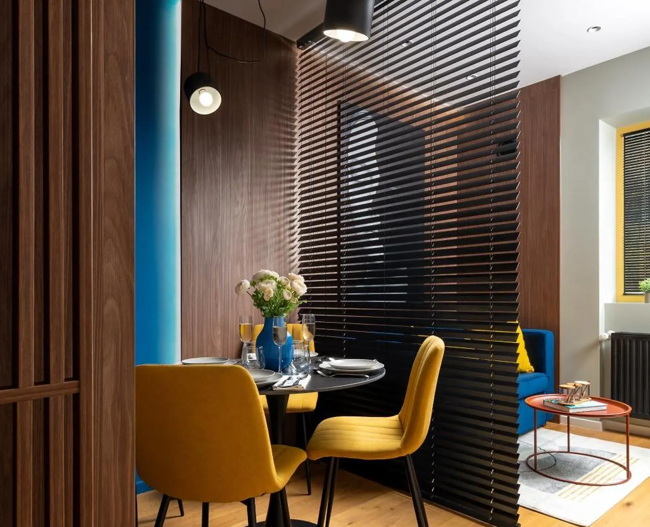 Daire Retro La Studio - Aviatiei Park - Parking - Netflix - Private Garden Bükreş